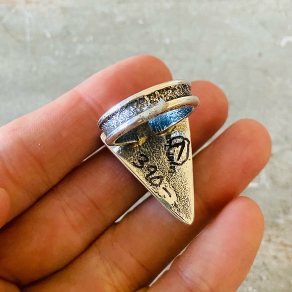♥️ Navajo ♥️ Lester James Sterling Silver & Kingman Turquoise Triangle Ring - Picture 7 of 14